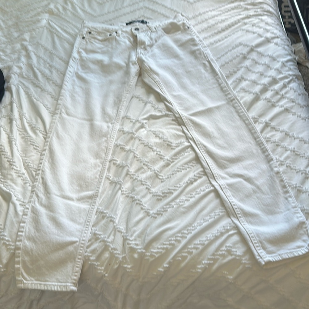 Hollister Men’s White jeans